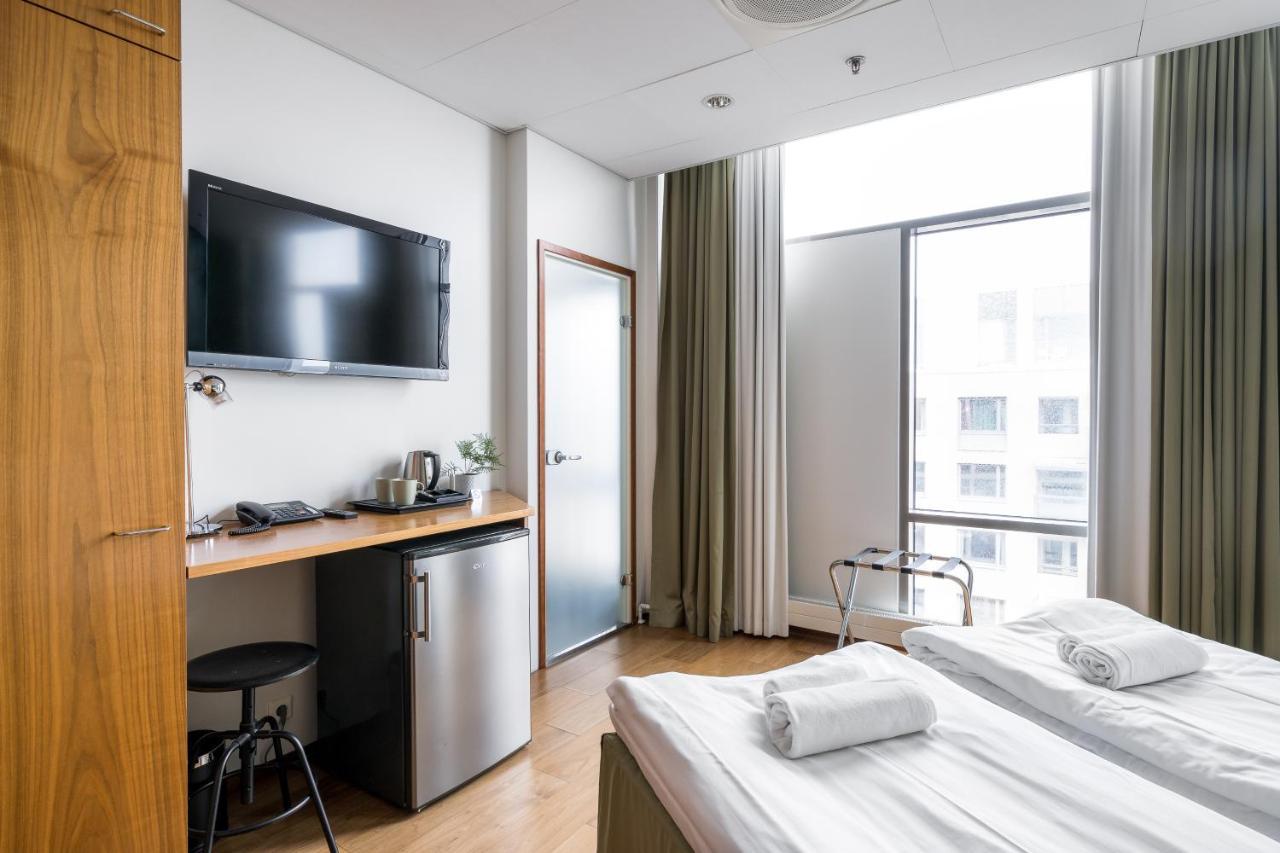 Hiisi Hotel Helsinki Jaetkaesaari Екстер'єр фото