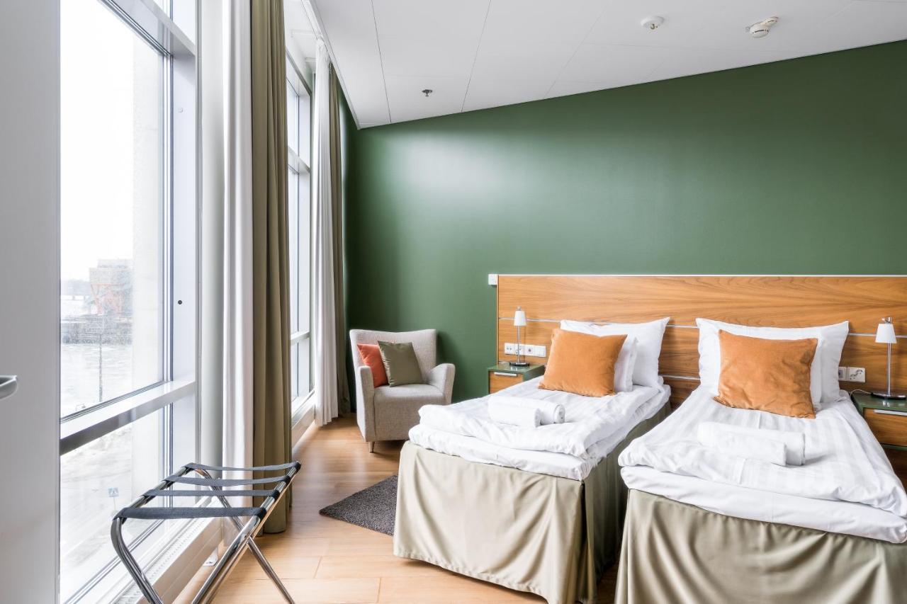 Hiisi Hotel Helsinki Jaetkaesaari Екстер'єр фото