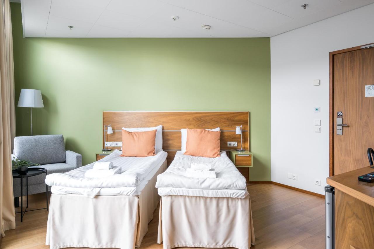 Hiisi Hotel Helsinki Jaetkaesaari Екстер'єр фото