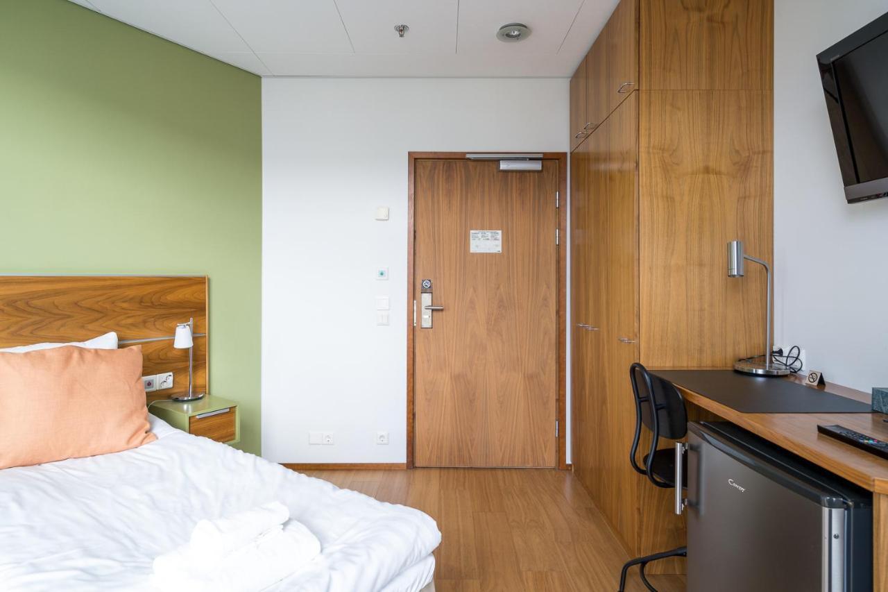 Hiisi Hotel Helsinki Jaetkaesaari Екстер'єр фото