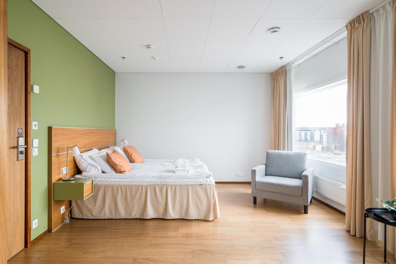 Hiisi Hotel Helsinki Jaetkaesaari Екстер'єр фото