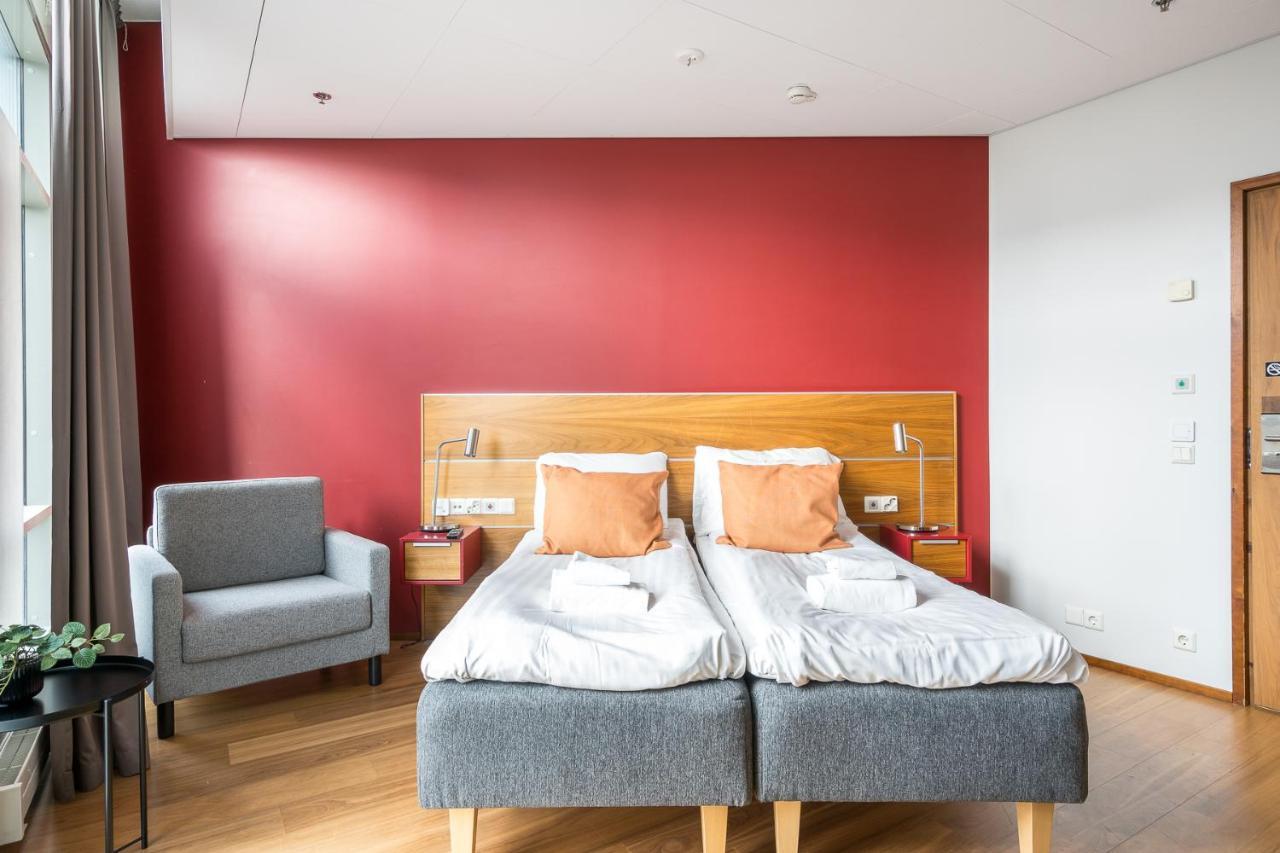 Hiisi Hotel Helsinki Jaetkaesaari Екстер'єр фото