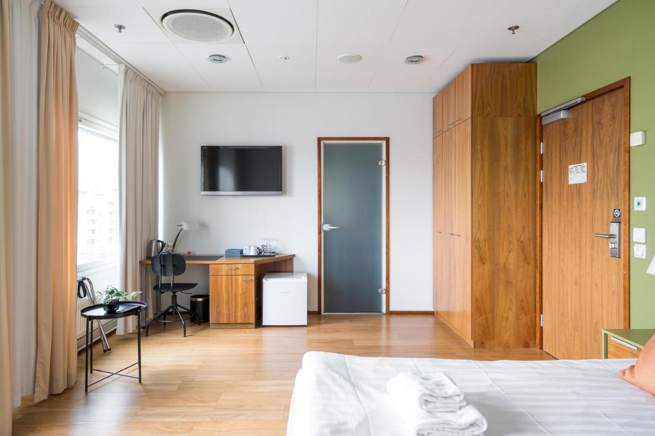 Hiisi Hotel Helsinki Jaetkaesaari Екстер'єр фото