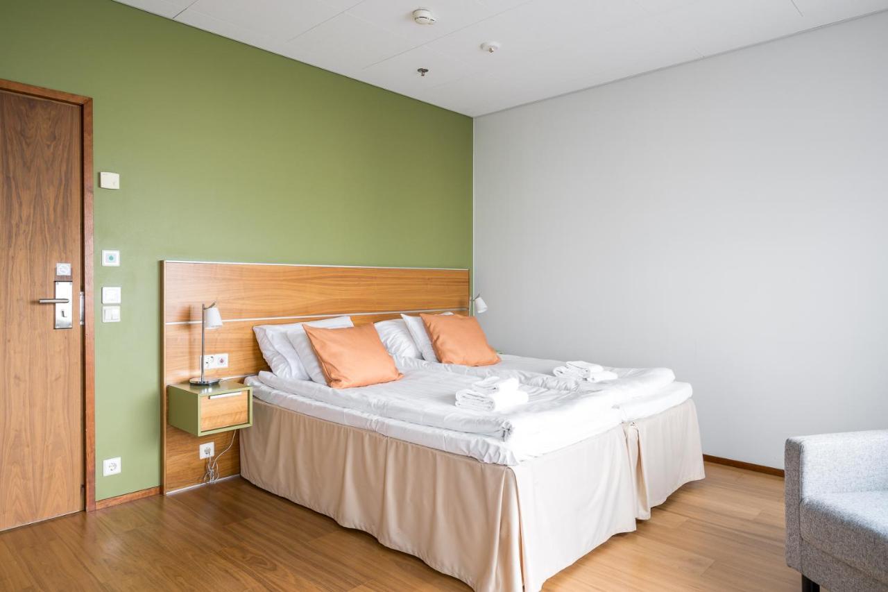 Hiisi Hotel Helsinki Jaetkaesaari Екстер'єр фото